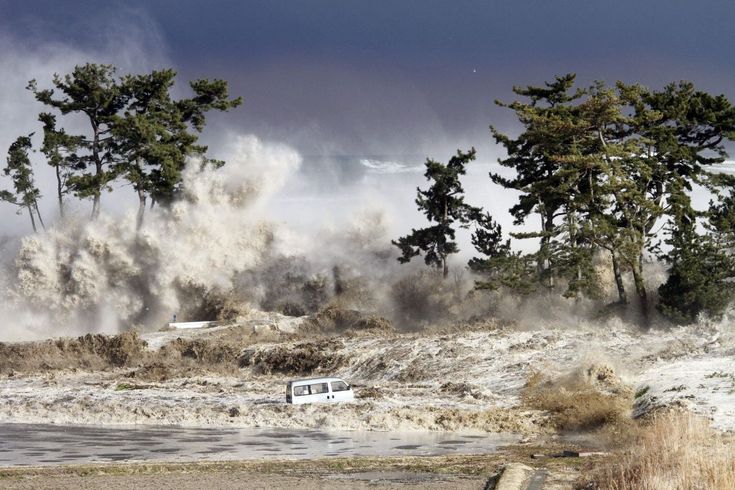 hurricane milton face : Coping with Hurricane Milton’s Destruction